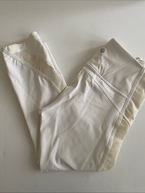 EUC Lululemon White/Ivory High-Rise Leggings with Floral Mesh size 8